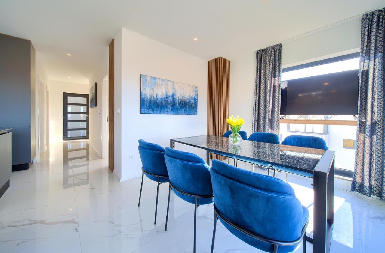 Penthouse Rosa Apartment Malinska Exterior photo